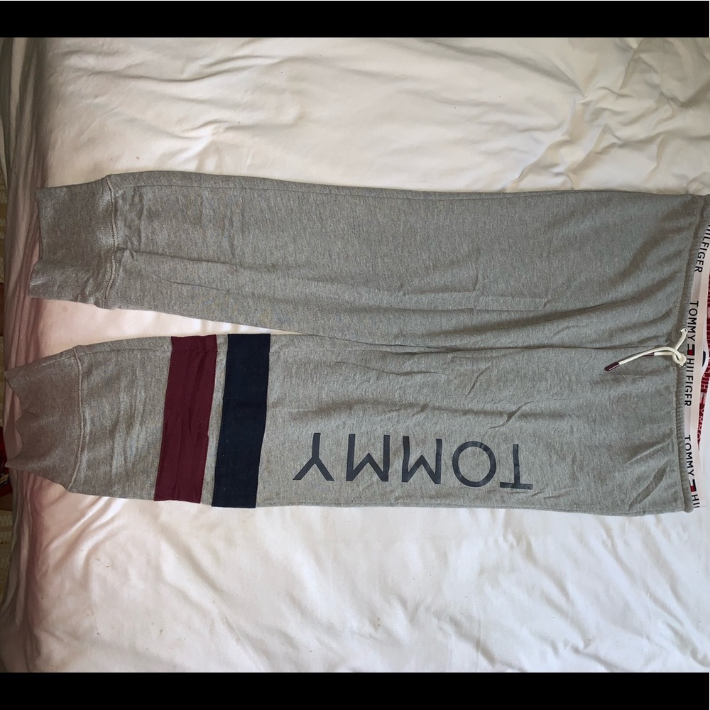 Tommy grey sweatpants